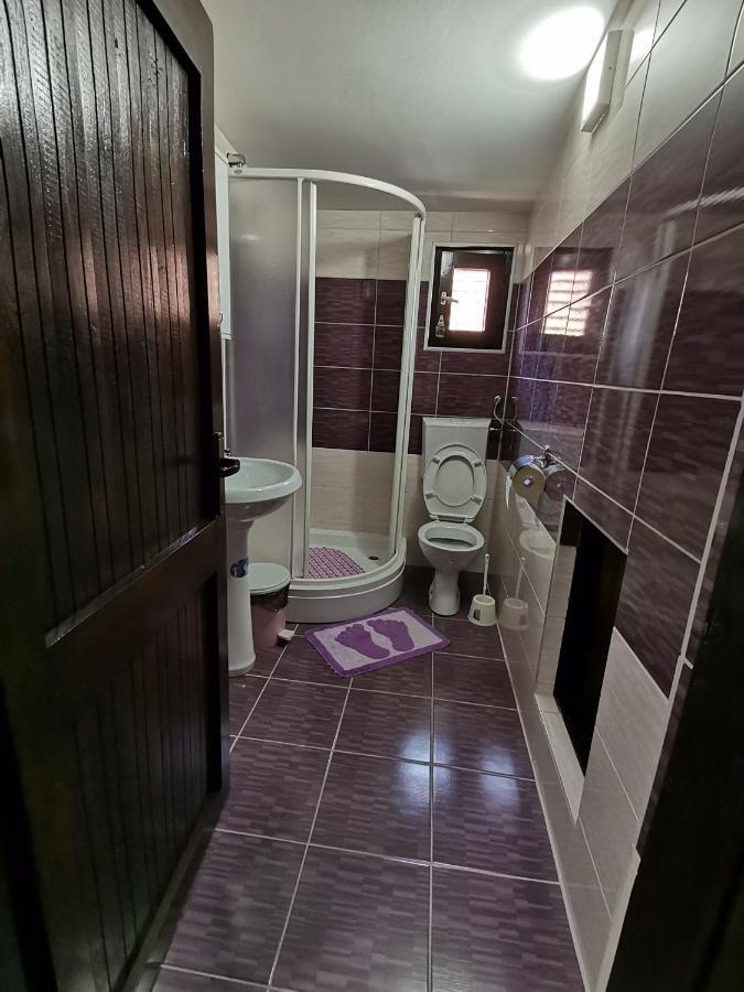 Apartment Jaredic - Private Accommodation, Privatni Smestaj *