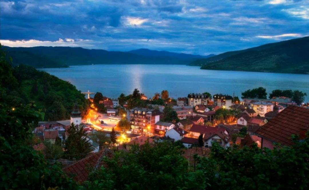 Apartment Jaredic - Private Accommodation, Privatni Smestaj